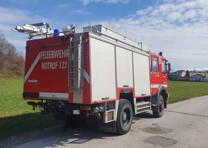Reise- oder Expeditionsmobil Feuerwehrauto